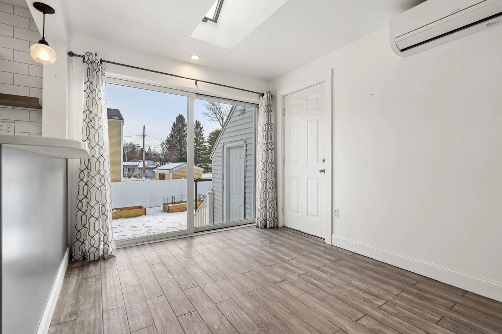 13 Douglass Way Exeter NH 03833