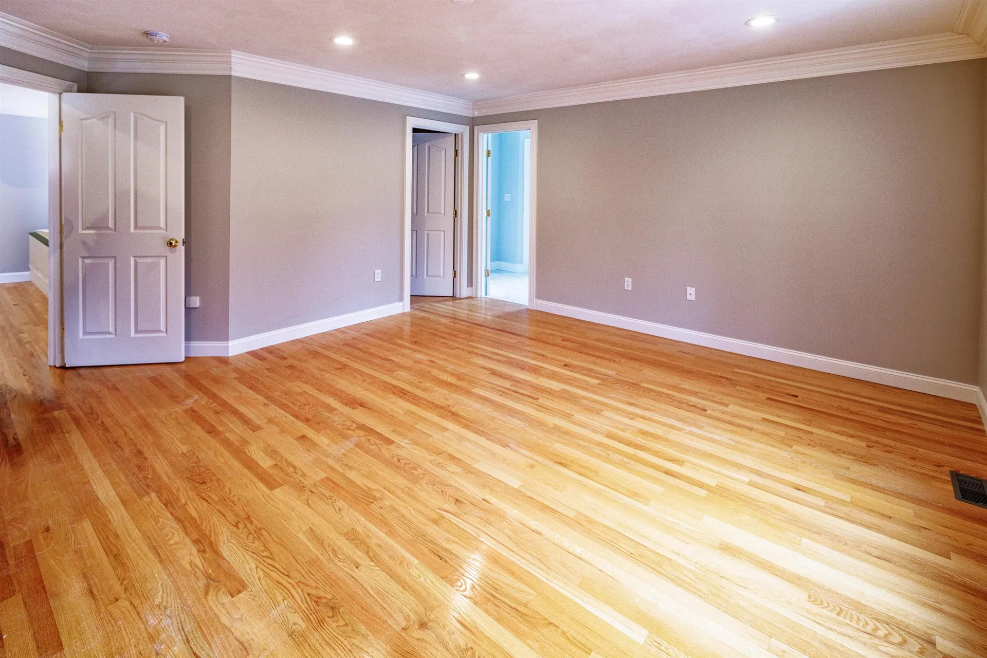 22 Waterloo Circle Dover NH 03820