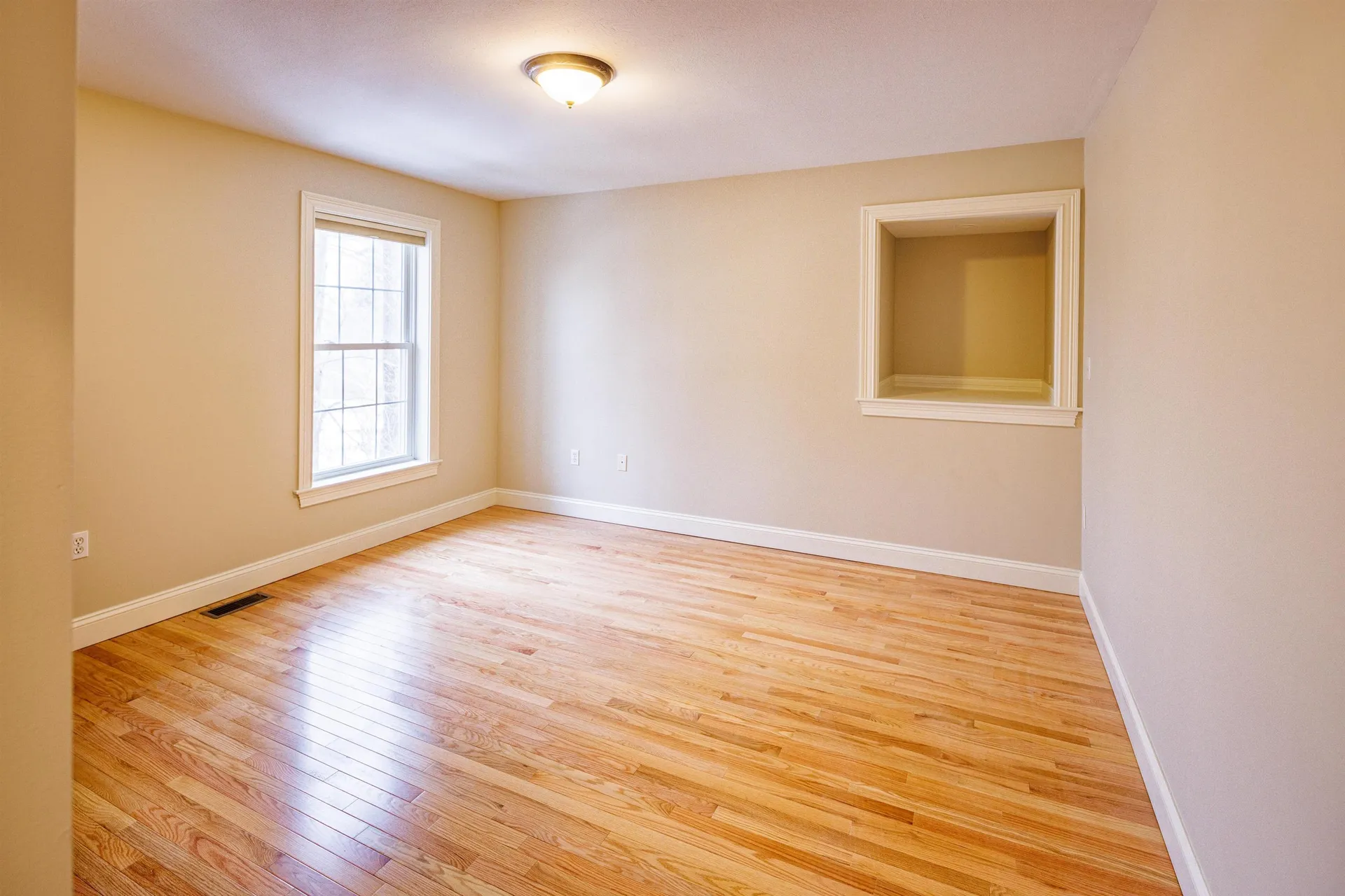 22 Waterloo Circle Dover NH 03820