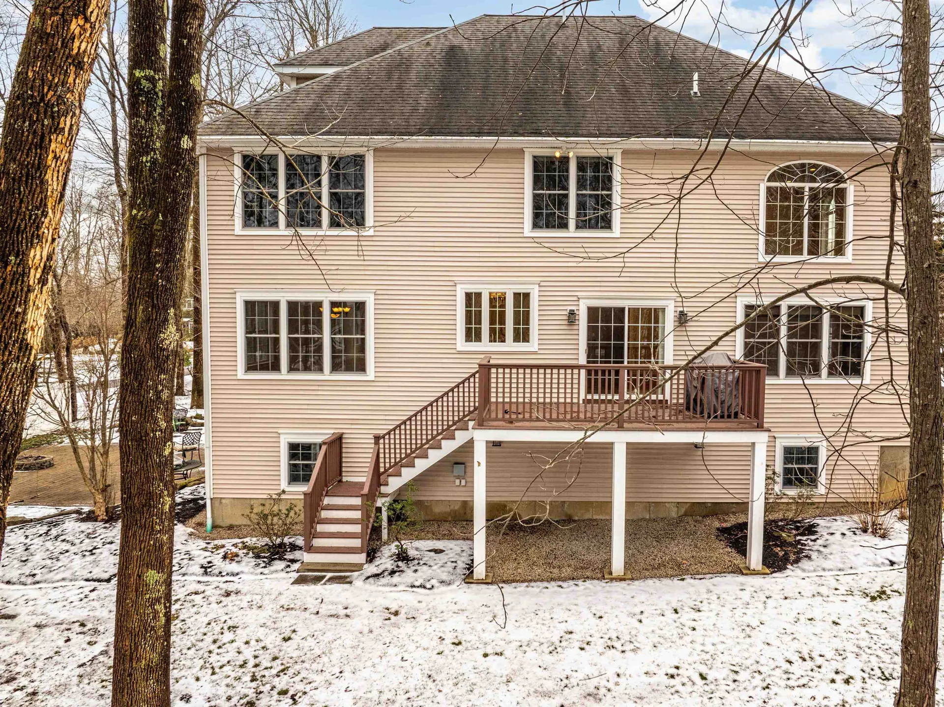 22 Waterloo Circle Dover NH 03820