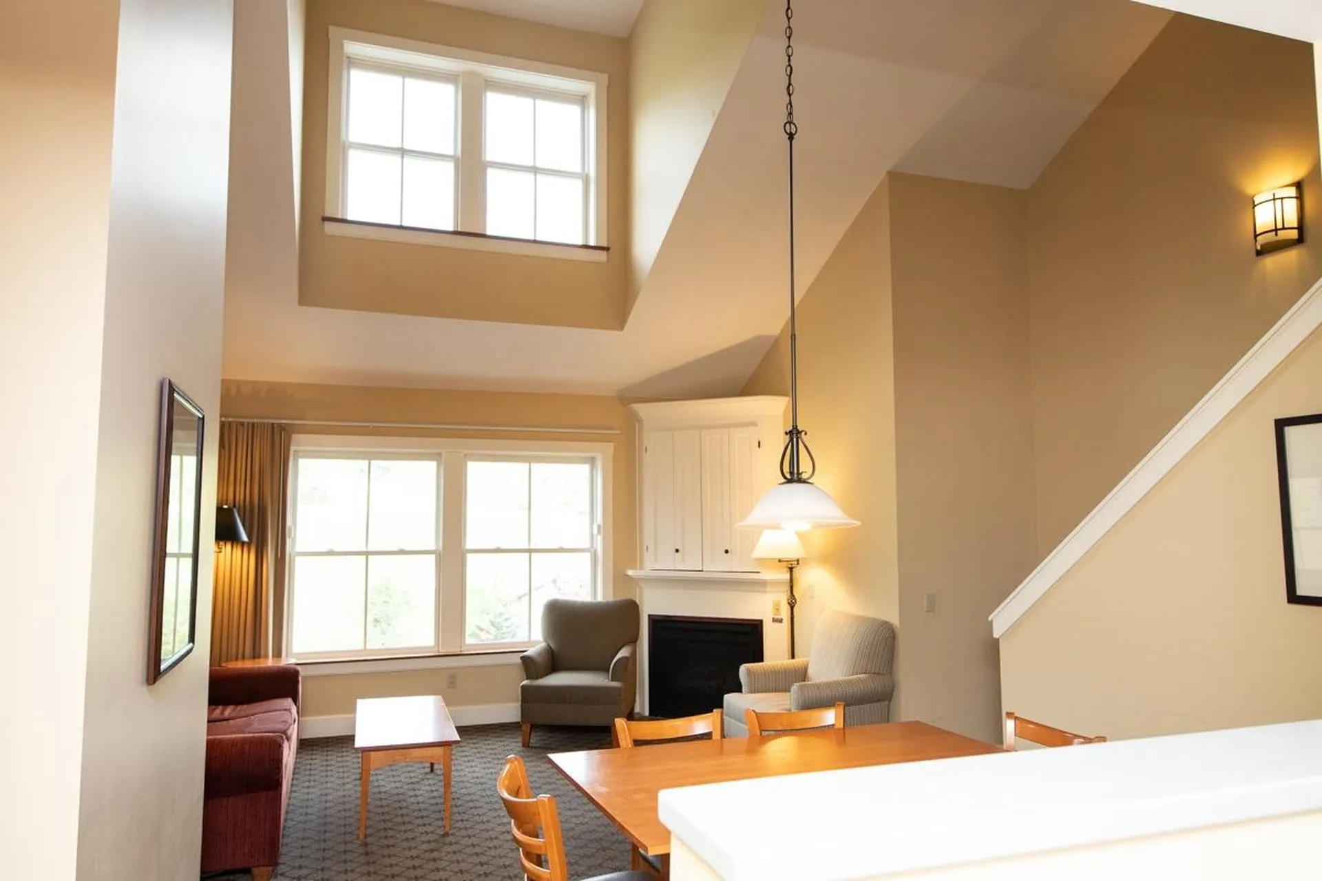 444/446 Qtr. I V Jackson Gore Inn Ludlow VT 05149