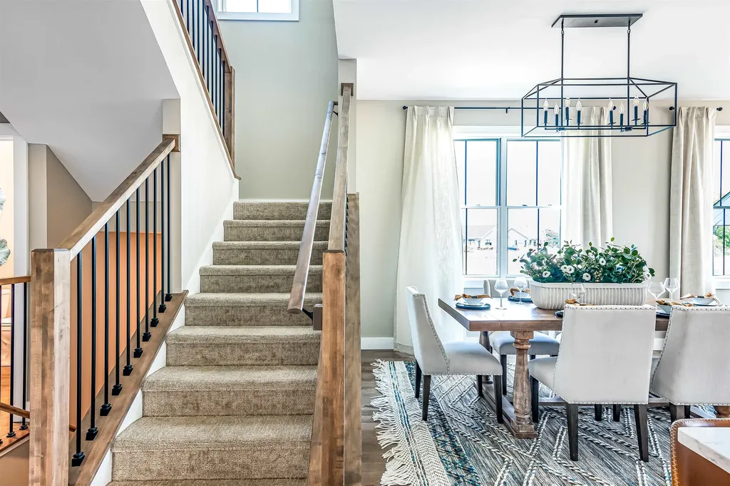 65 Willoughby Lane Shelburne VT 05482