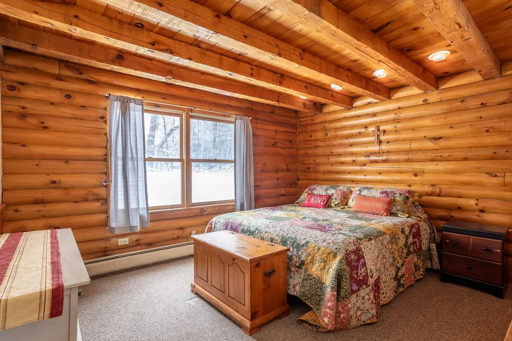 2434 Depot Street Manchester VT 05255