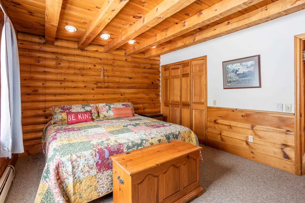 2434 Depot Street Manchester VT 05255