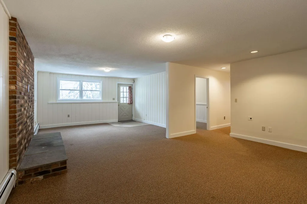 2434 Depot Street Manchester VT 05255