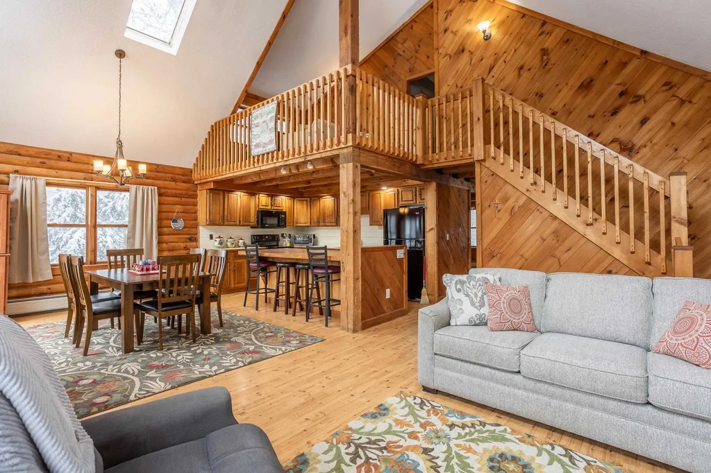 2434 Depot Street Manchester VT 05255