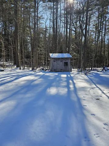 4 Governors Drive Raymond NH 03077