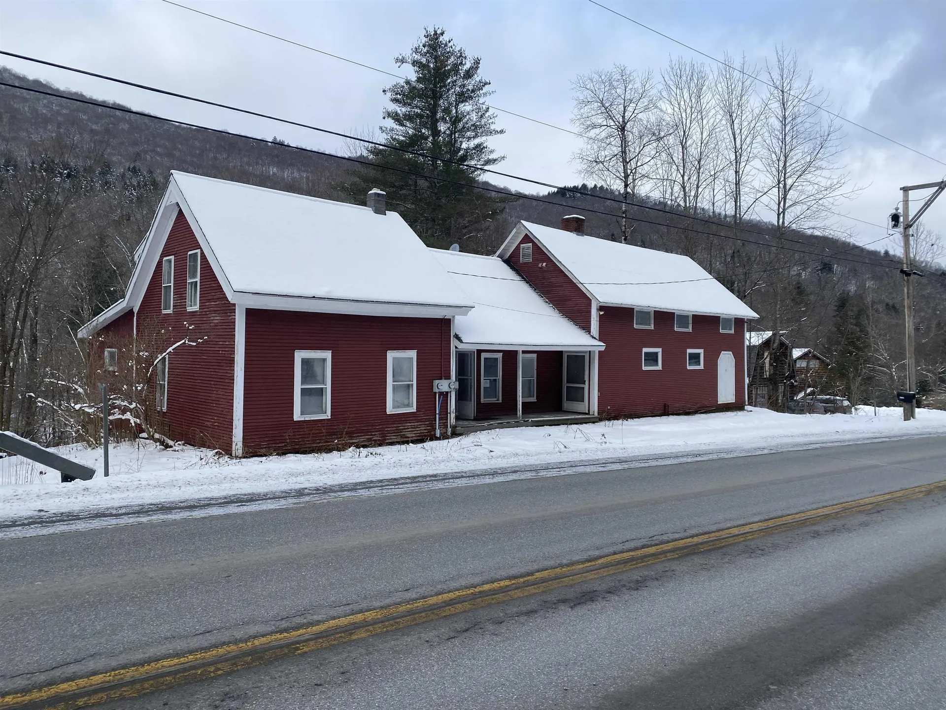 4334 Vt Route 100 Warren VT 05674
