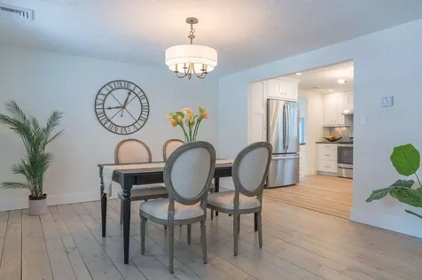 64 Hovey Road Londonderry NH 03053