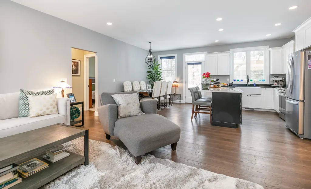 10 Beaumont Drive Dover NH 03820