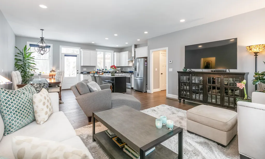 10 Beaumont Drive Dover NH 03820
