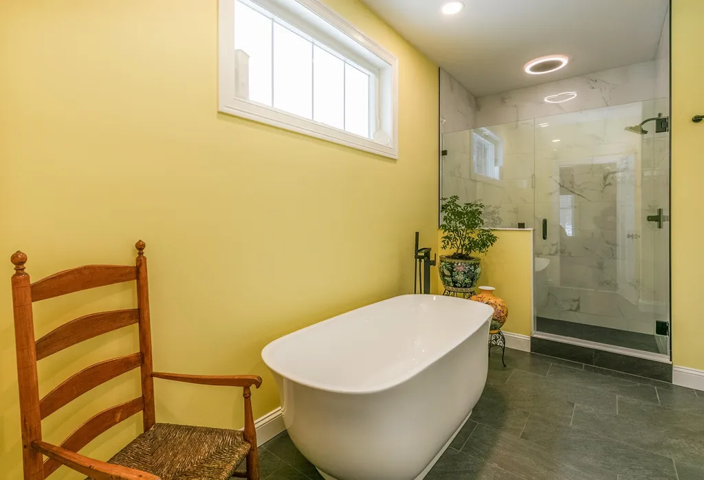 10 Beaumont Drive Dover NH 03820