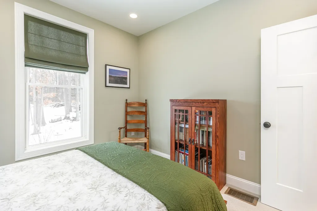 10 Beaumont Drive Dover NH 03820
