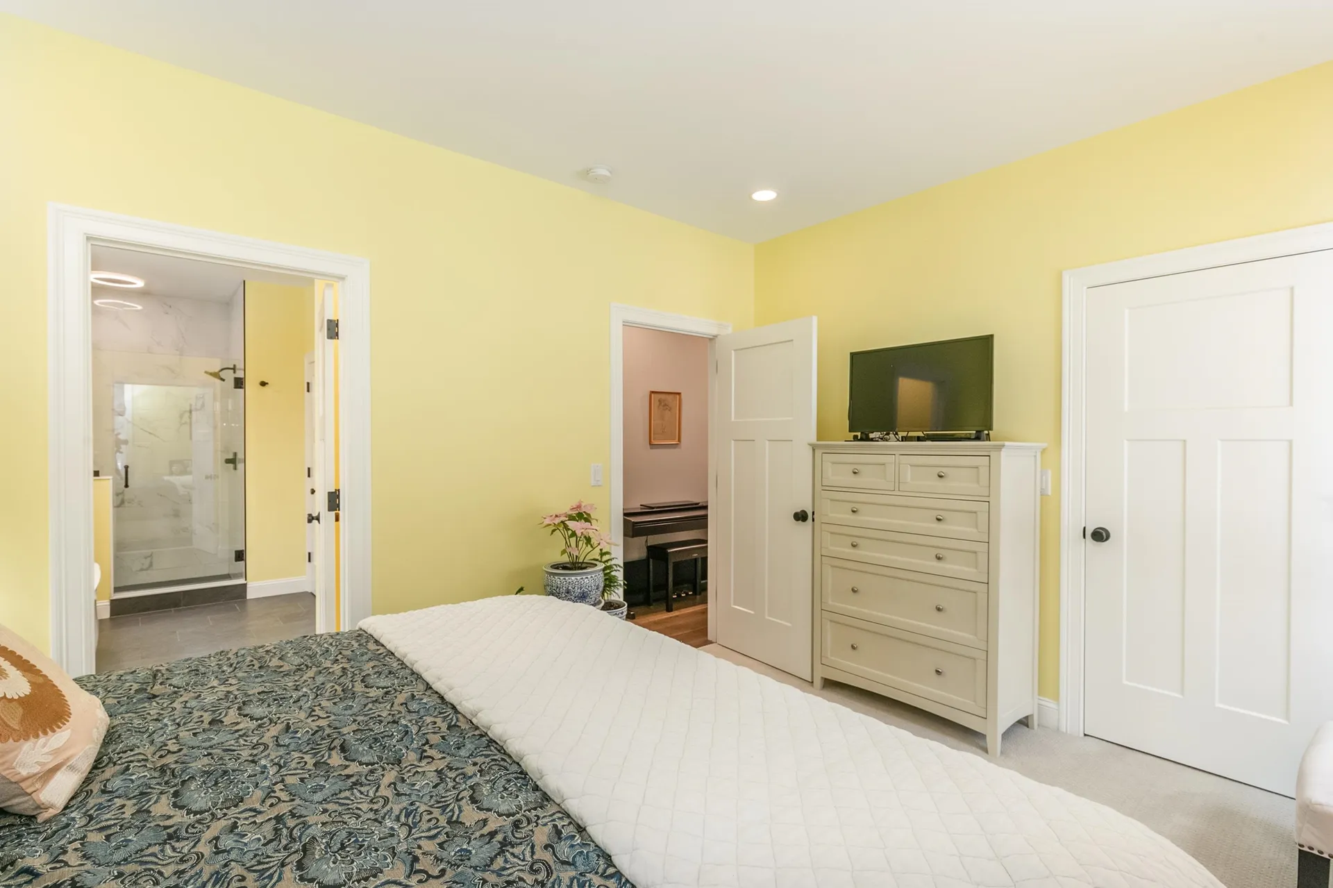 10 Beaumont Drive Dover NH 03820