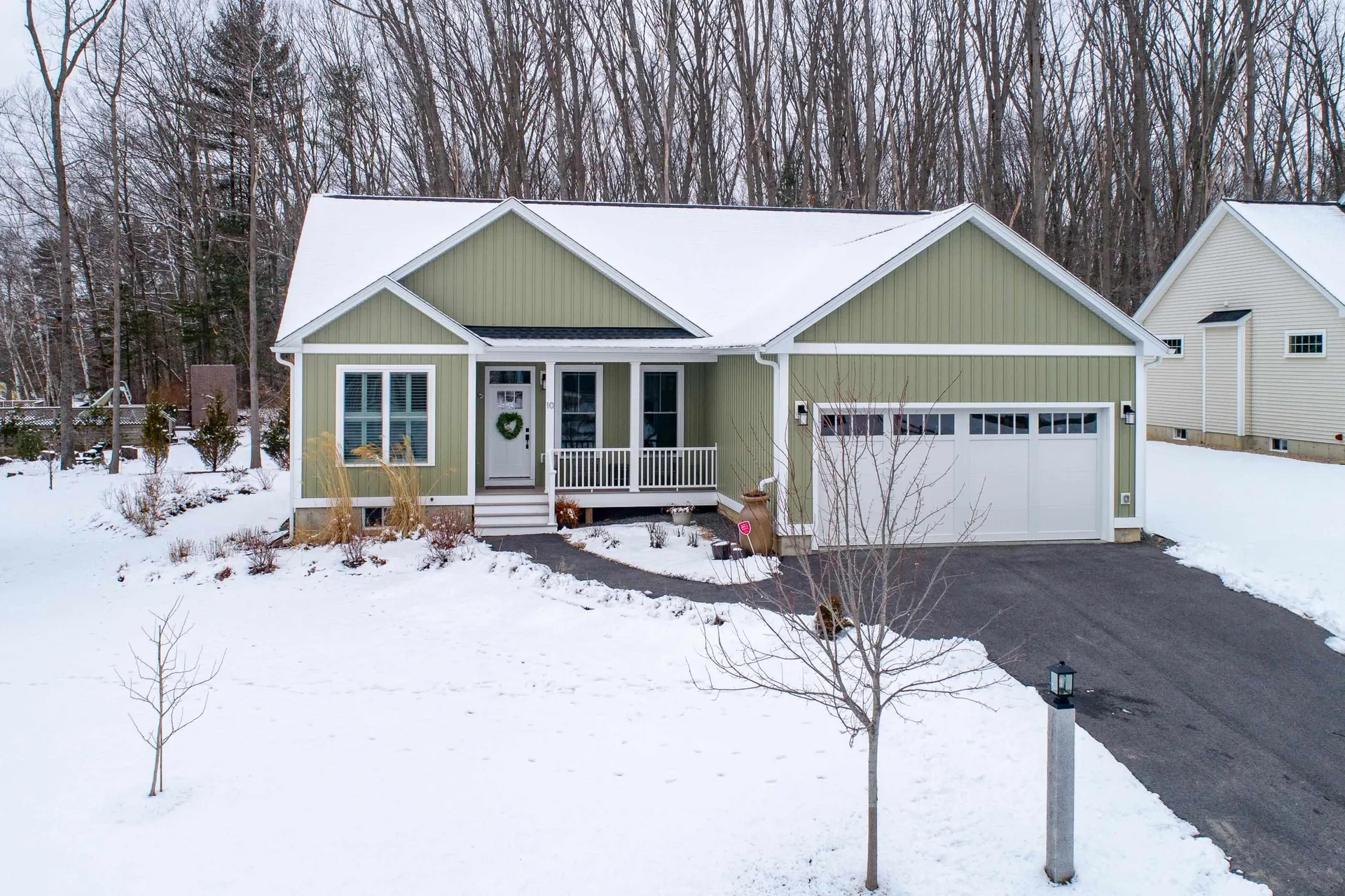 10 Beaumont Drive Dover NH 03820