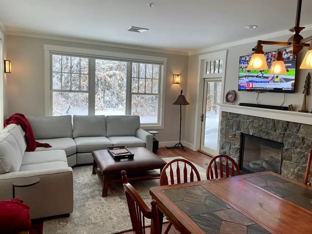 9 Riverside Terrace Lincoln NH 03251