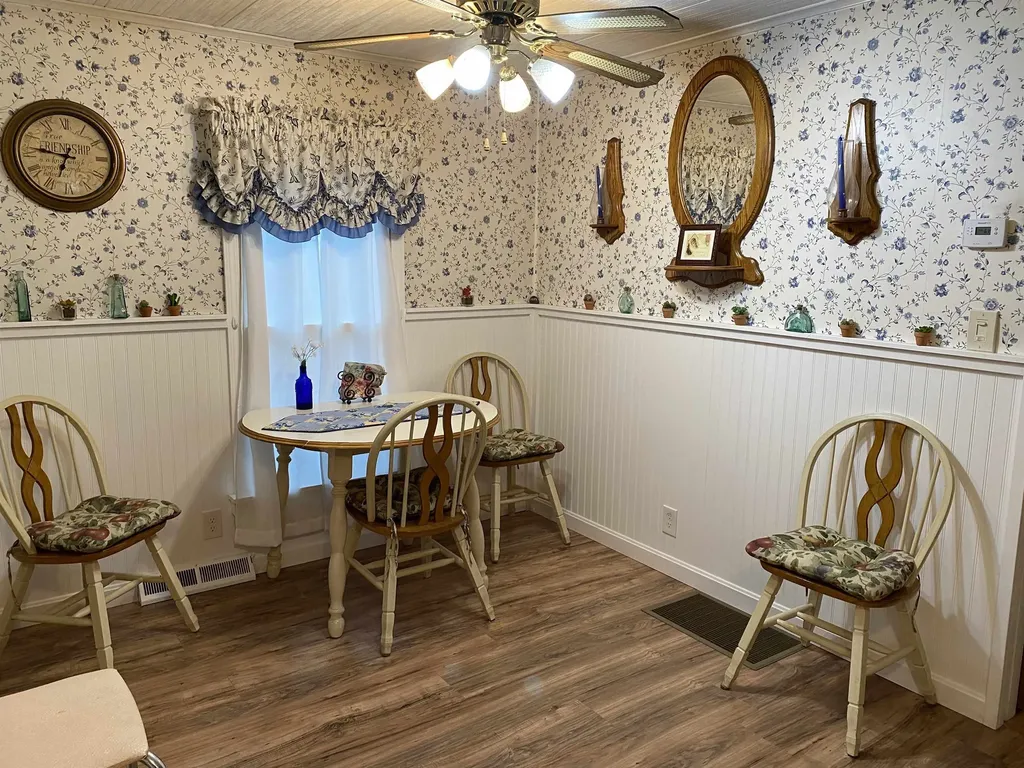 41 Chapparel Drive Londonderry NH 03053