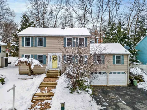 87 Blevens Drive Manchester NH 03104