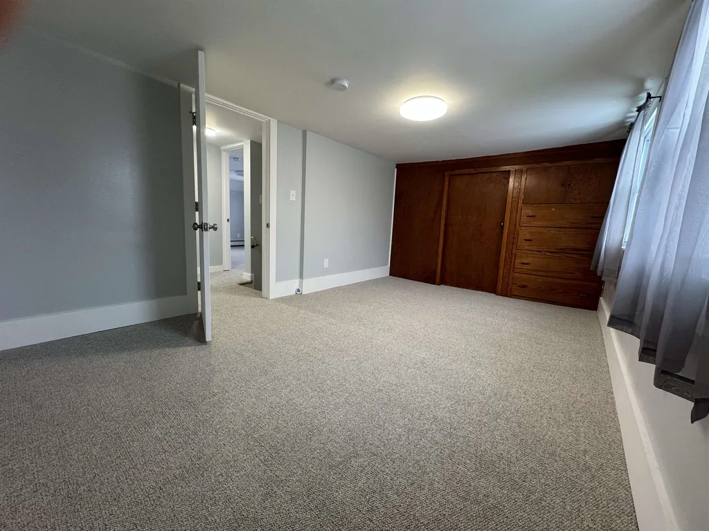 8 Vernon Street Rutland City VT 05701