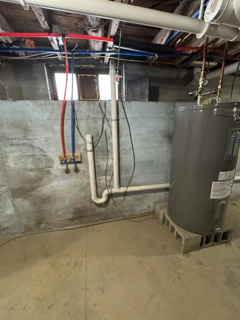 8 Vernon Street Rutland City VT 05701