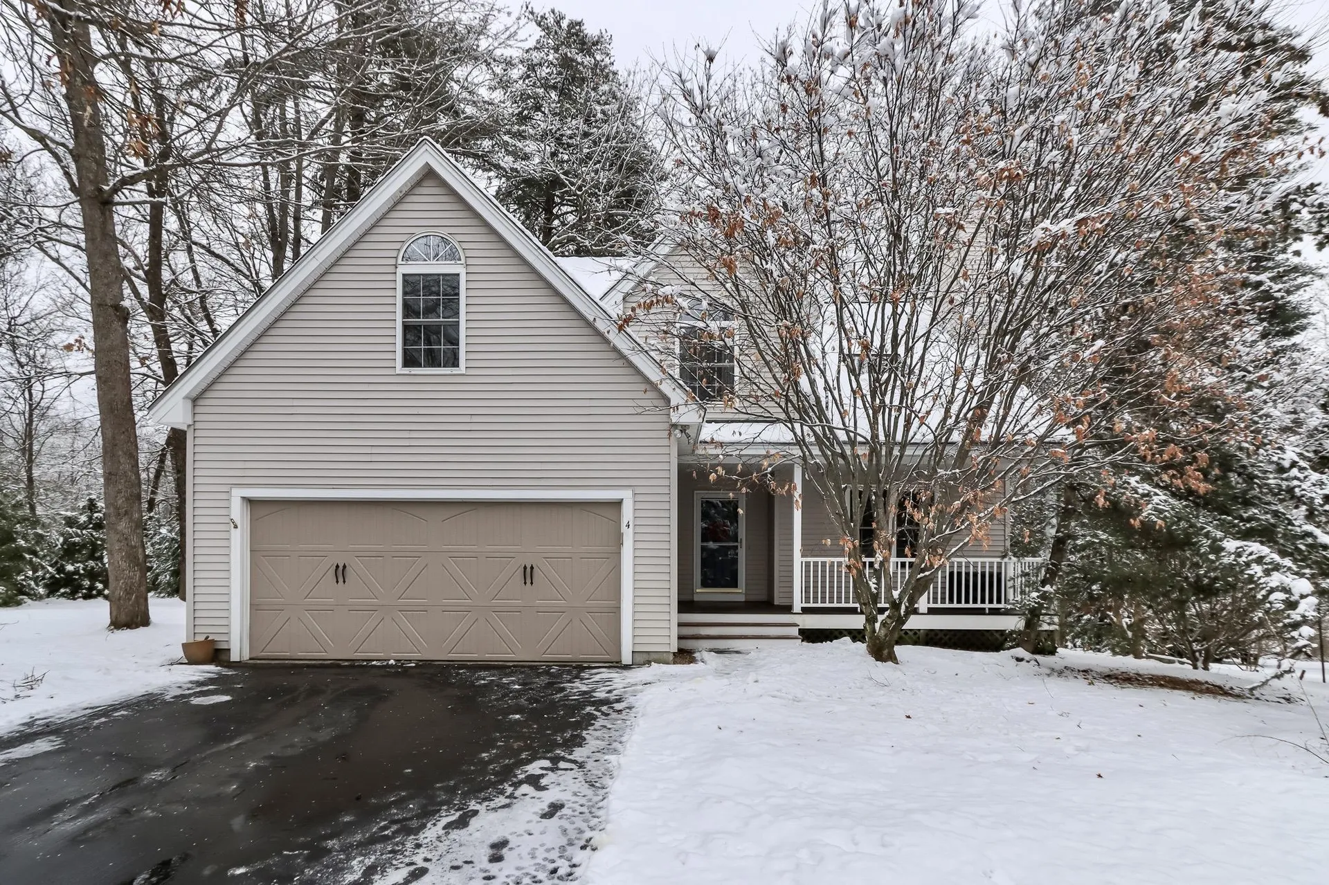 4 Brays Lane Amherst NH 03031