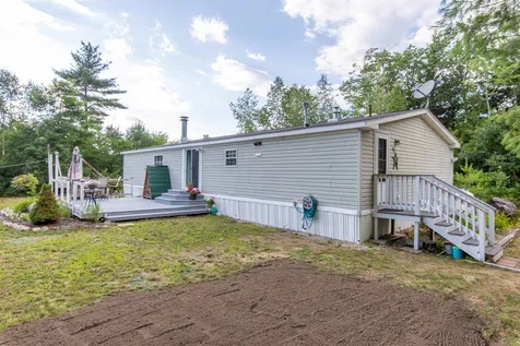 71 Bookholz Way Tamworth NH 03886