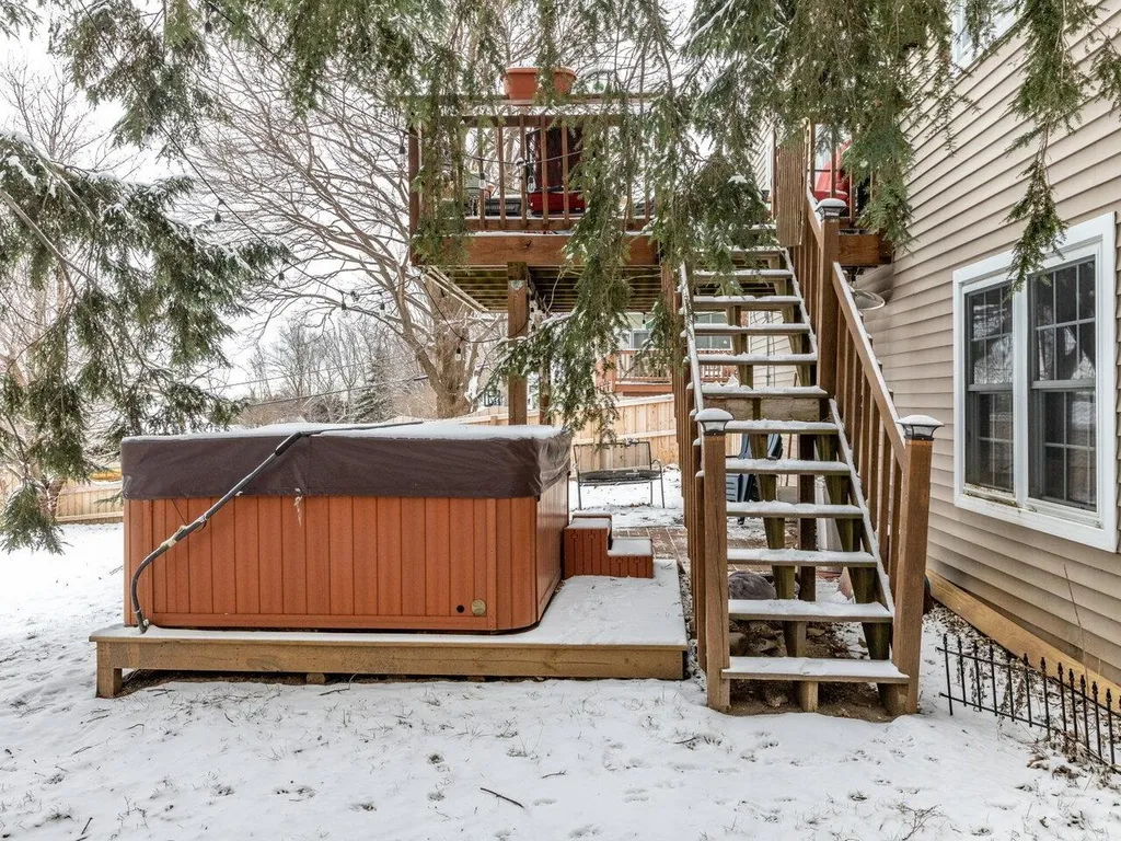 196 High Street St. Albans City VT 05478-1580