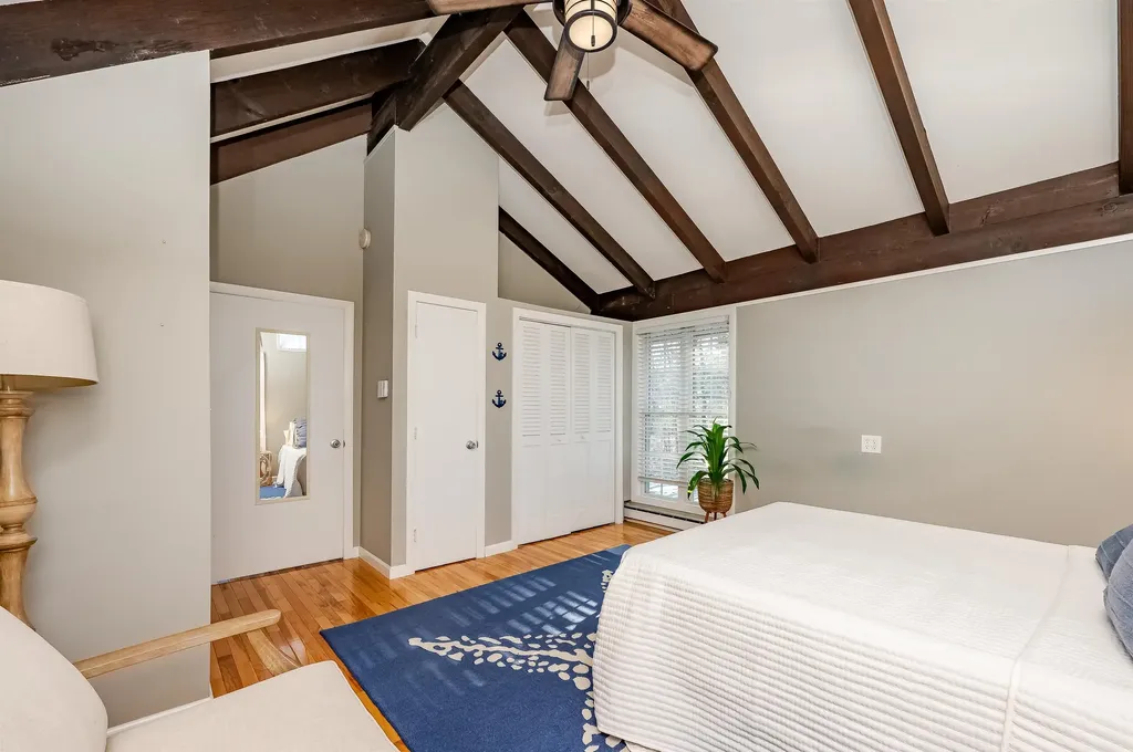 486 Shore Road York ME 03902