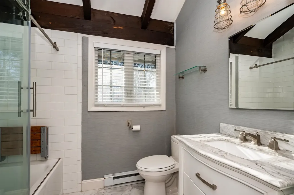 486 Shore Road York ME 03902