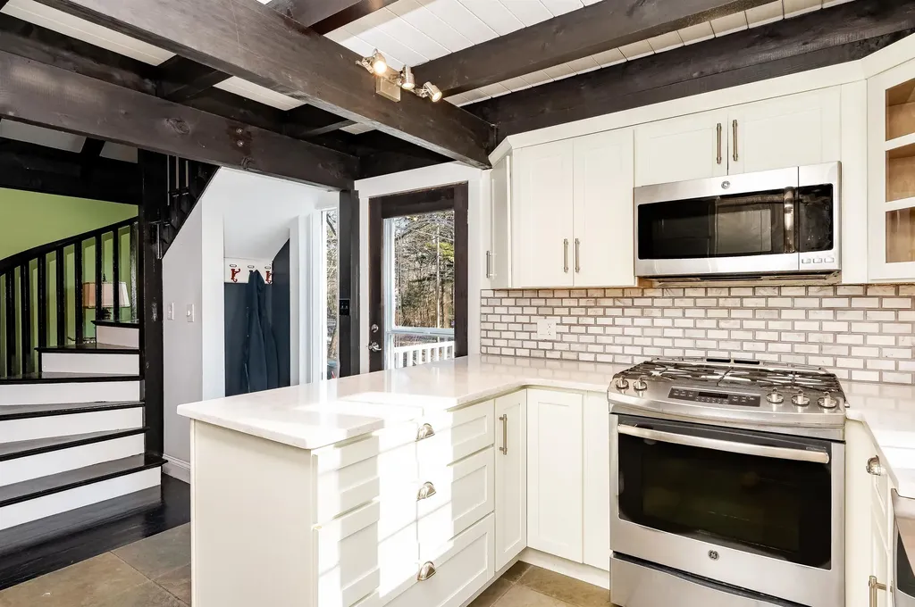 486 Shore Road York ME 03902