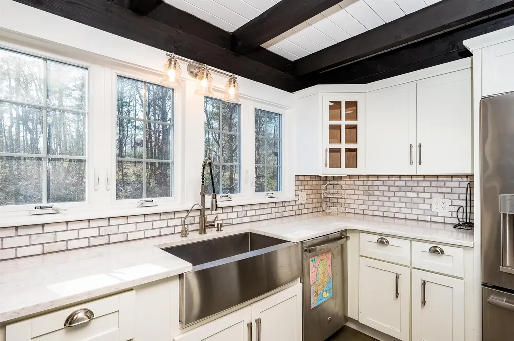 486 Shore Road York ME 03902