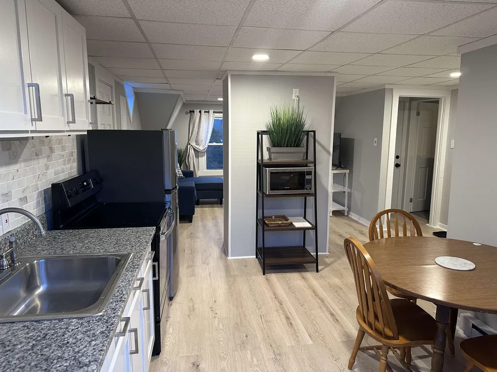 7 Boyd Road Derry NH 03038