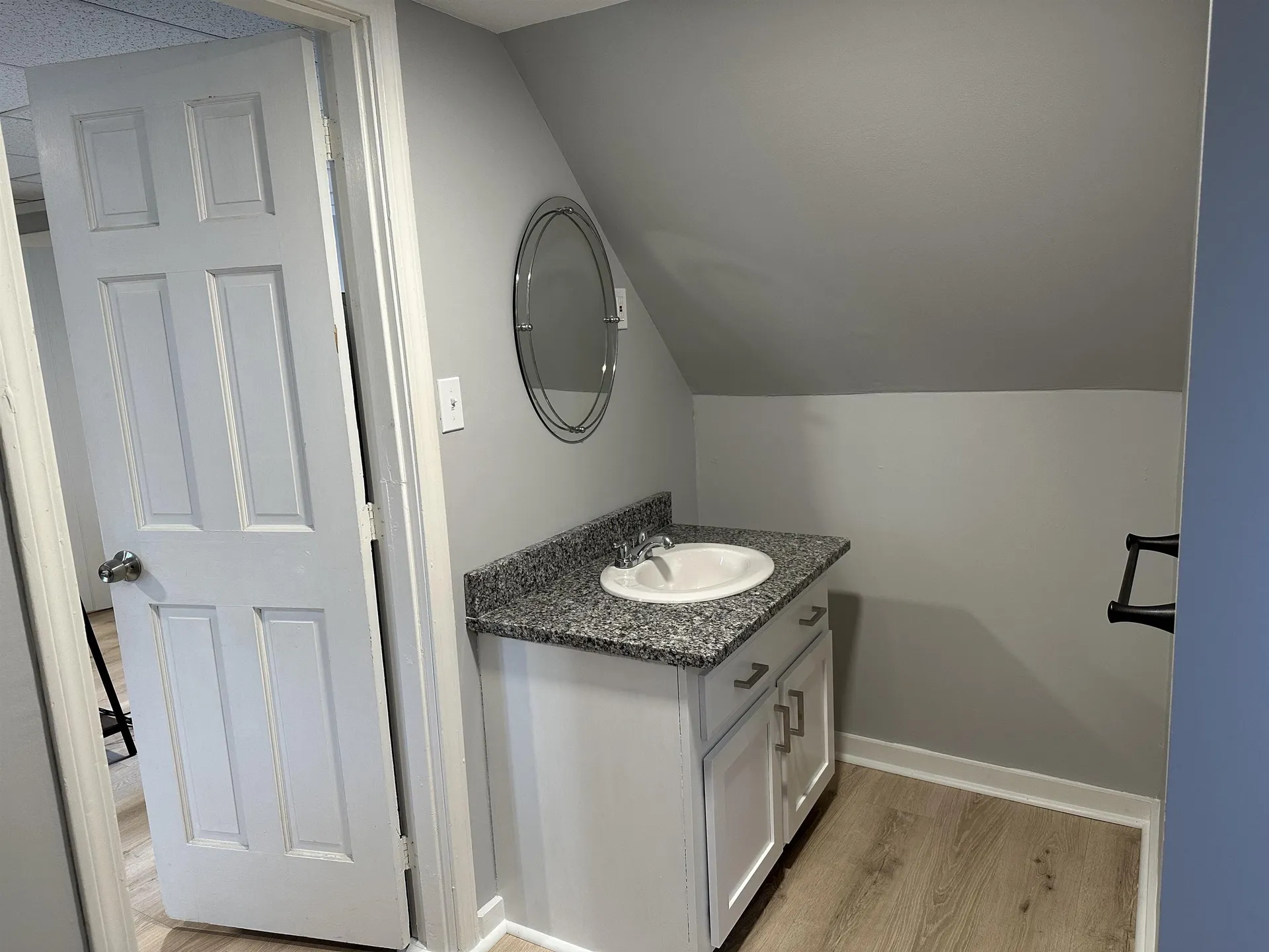 7 Boyd Road Derry NH 03038