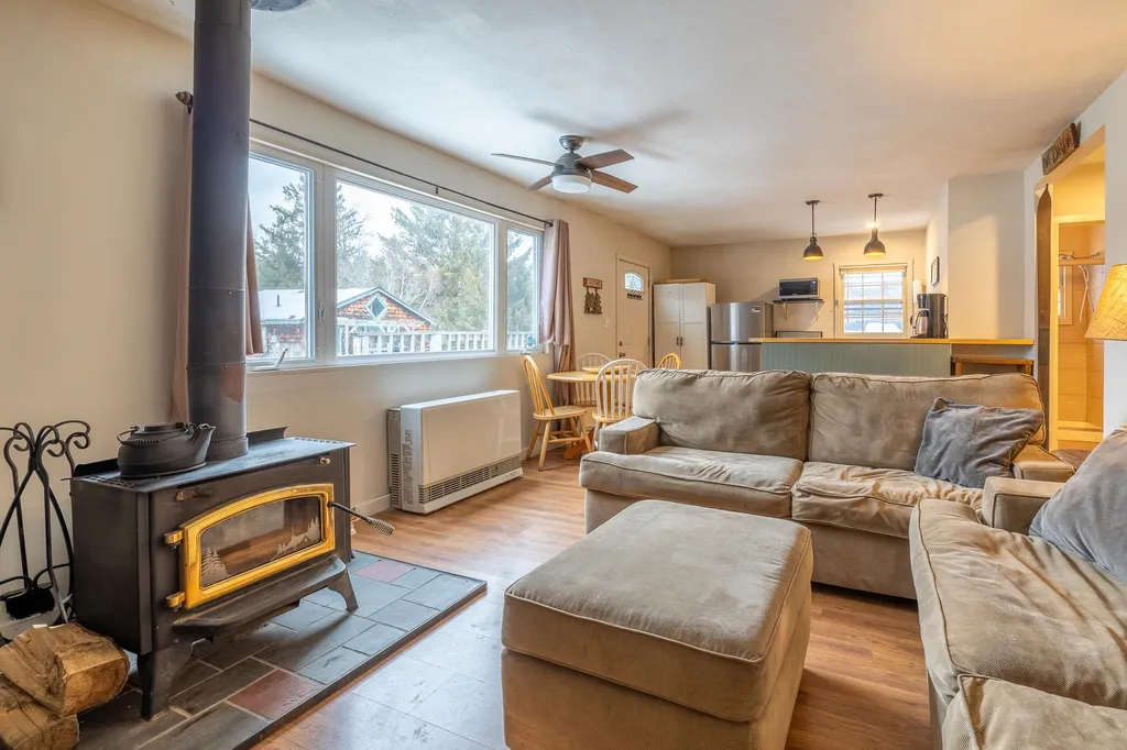 4 Greenwich Road Wilmington VT 05363