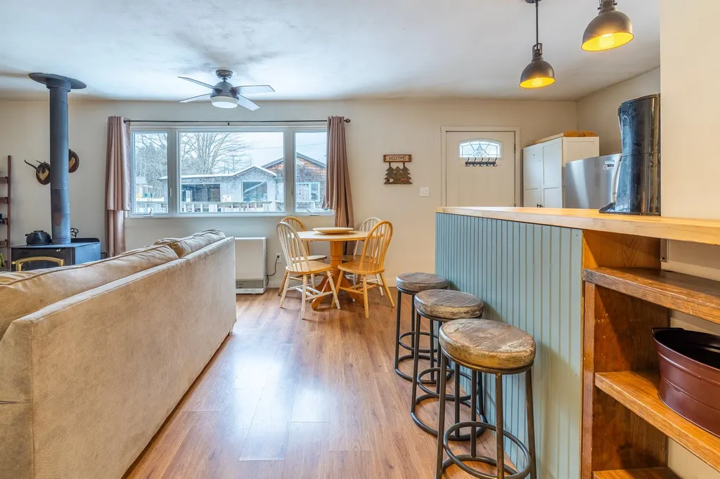 4 Greenwich Road Wilmington VT 05363