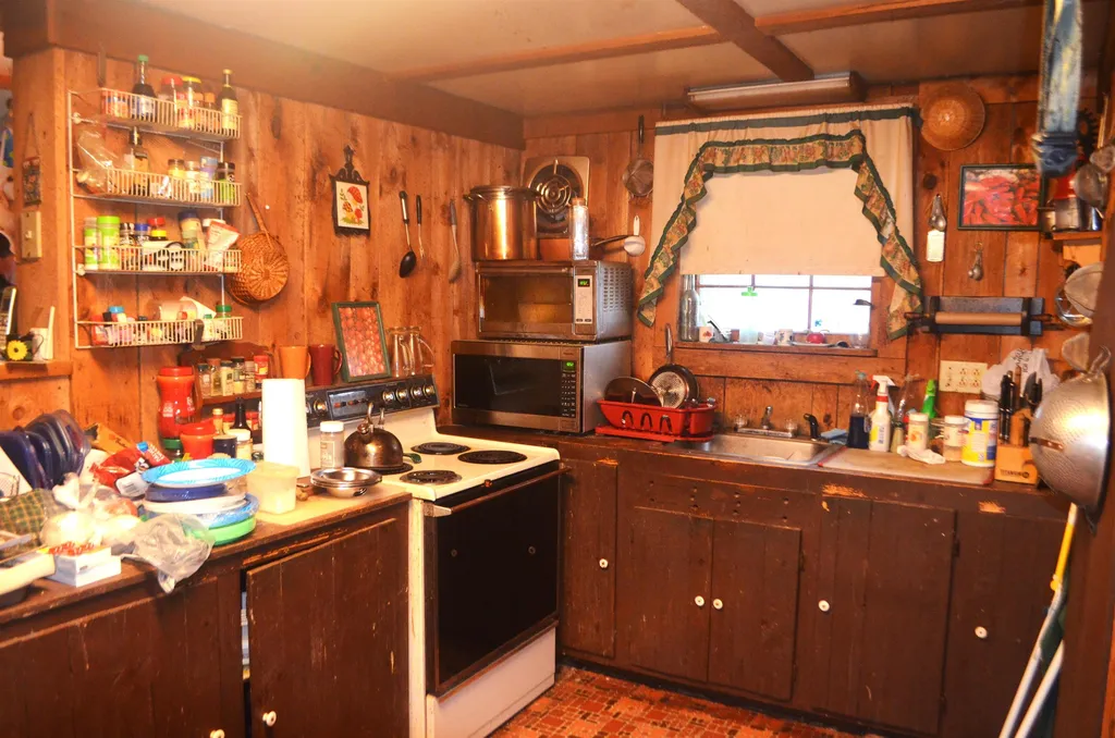 40 Rush Road Henniker NH 03242