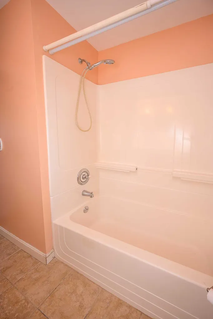 303 Jobin Drive Manchester NH 03103