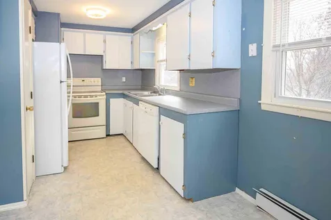 303 Jobin Drive Manchester NH 03103