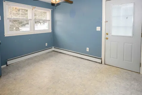 303 Jobin Drive Manchester NH 03103