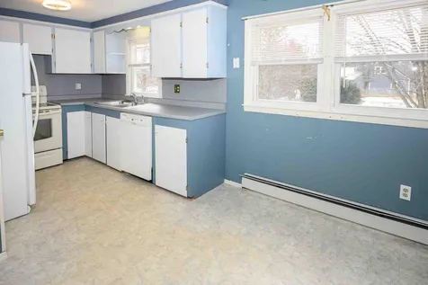 303 Jobin Drive Manchester NH 03103