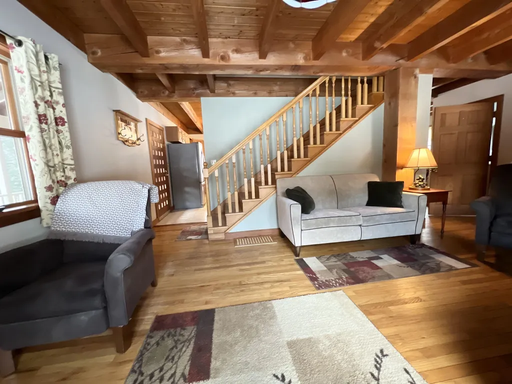18 Deer Hill Road Newfane VT 05351