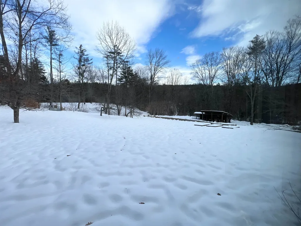 18 Deer Hill Road Newfane VT 05351