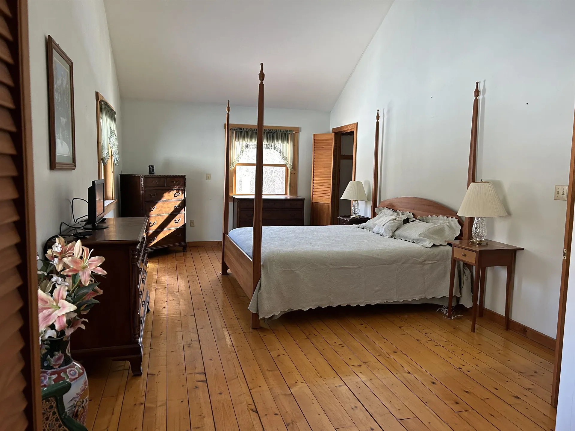 18 Deer Hill Road Newfane VT 05351