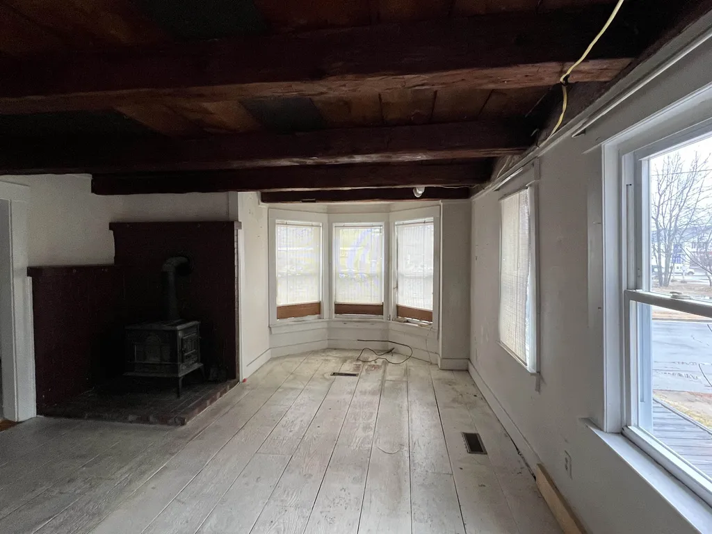 50 Plymouth Street Meredith NH 03253