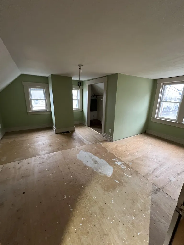 50 Plymouth Street Meredith NH 03253