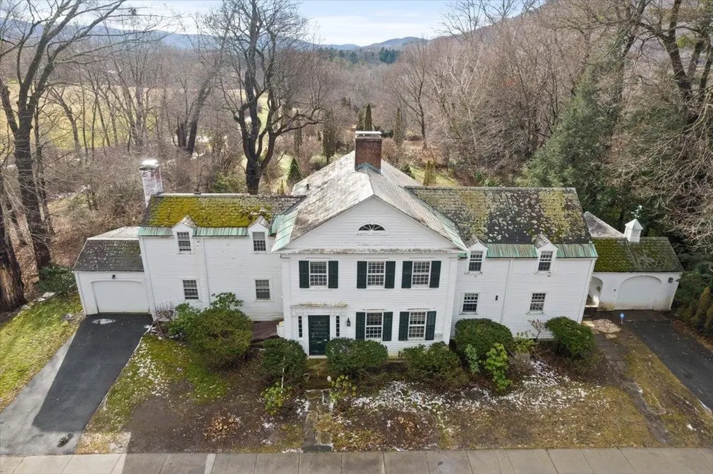 16 Walloomsac Road, Bennington VT 4982119 Mahar McCarthy Real Estate