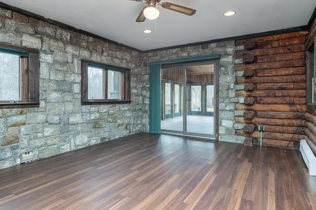 200 Bayside Road Greenland NH 03840-2162