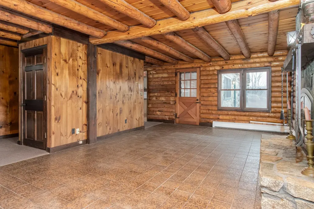 200 Bayside Road Greenland NH 03840-2162