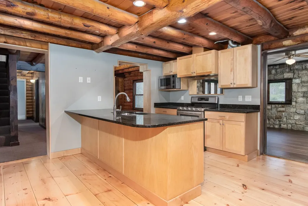 200 Bayside Road Greenland NH 03840-2162