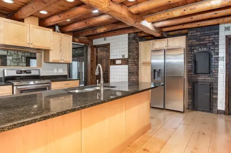 200 Bayside Road Greenland NH 03840-2162